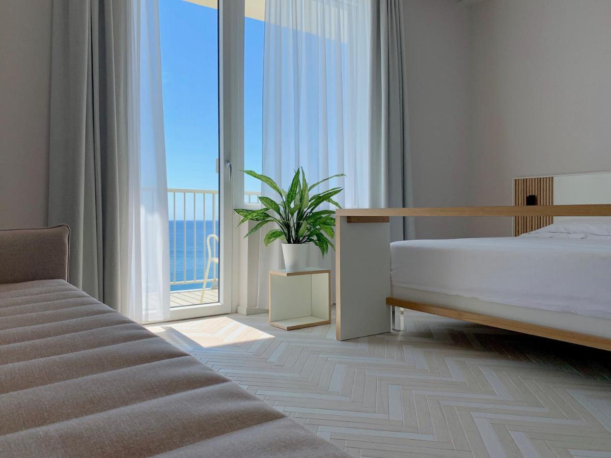 Hotel Corallo إمبيريا المظهر الخارجي الصورة