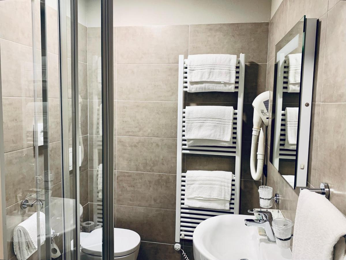 Hotel Corallo إمبيريا المظهر الخارجي الصورة