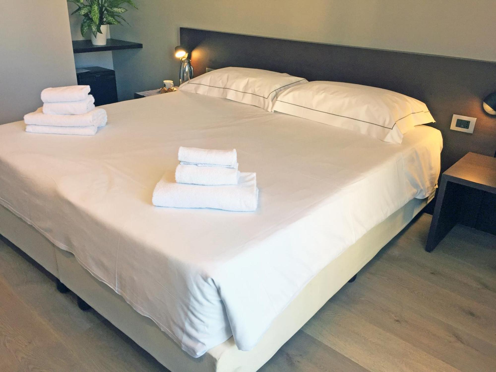 Hotel Corallo إمبيريا الغرفة الصورة